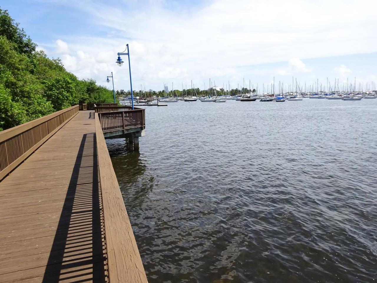 Ocean View Balcony Steps From Restaurants, Peacock Park & Marina Villa ไมอามี ภายนอก รูปภาพ